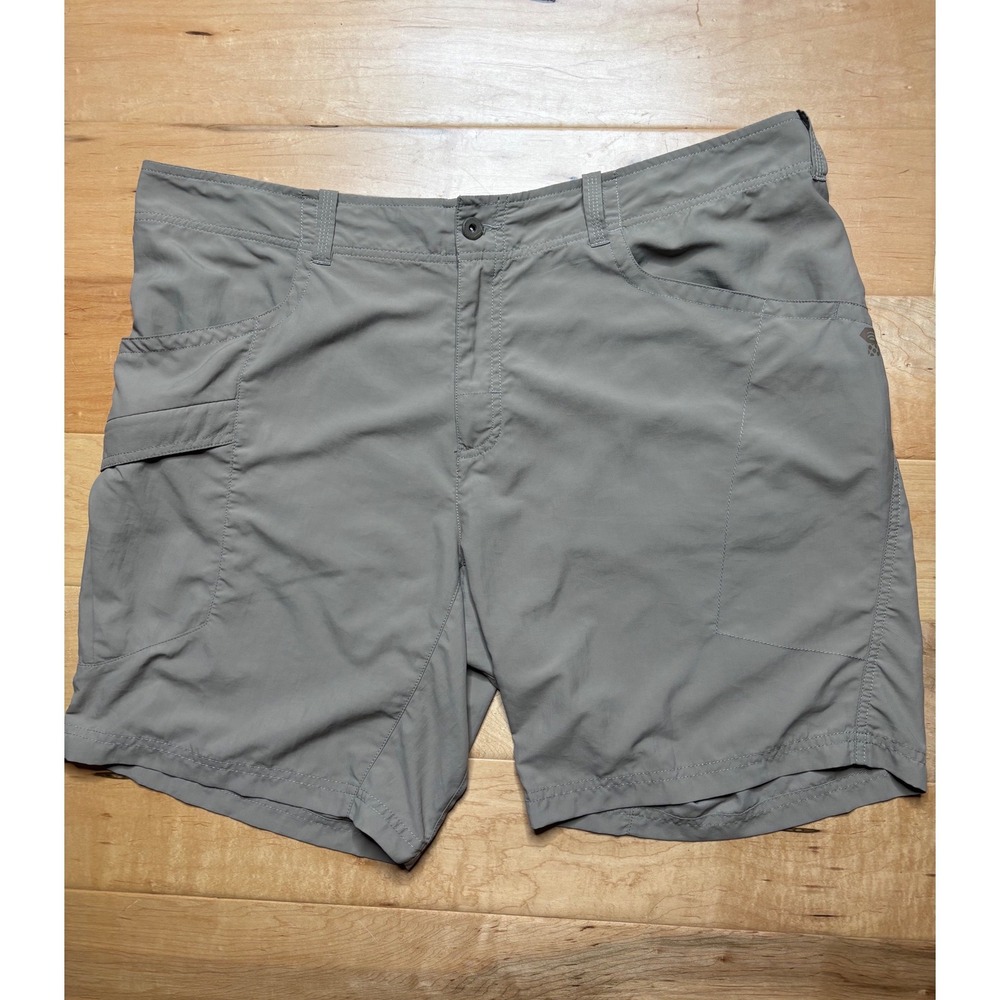 Mountain Hardwear Shorts Men 40 Beige Nylon Hiking Outdoor Utility 9 Inseam